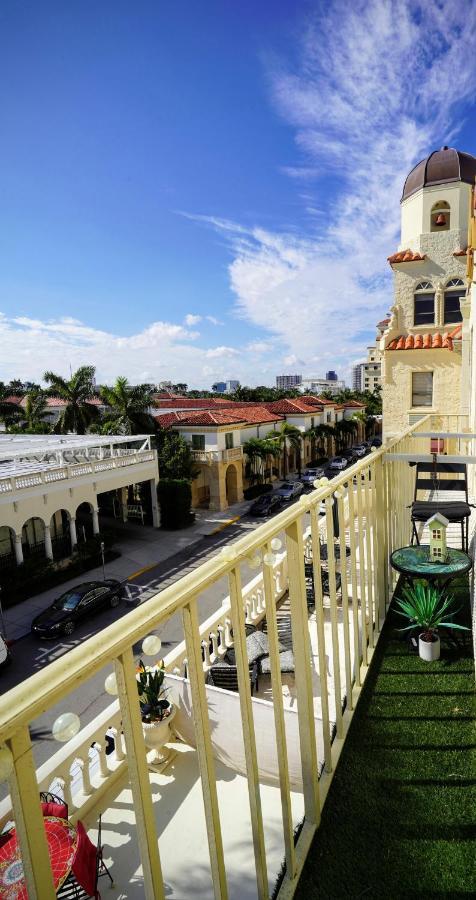 Palm Beach Hotel With Juliette Balconies! 2 Blocks From Beach! Historic Landmark Esterno foto